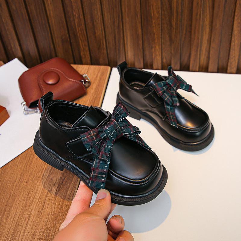 

Girls Spring Leather Shoes, Children s British Style Bowknot Loafers, Mary Jane Thick-Soled Princess Shoes for Older Kids 26Inner Length16cm чёрный