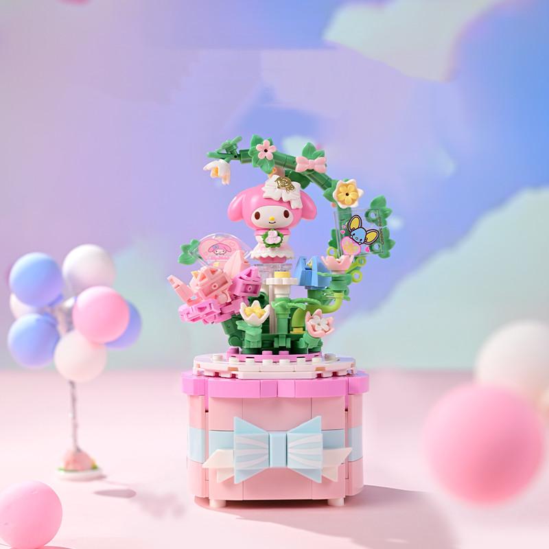 Keeppley Building Block My Melody Kuromi Cinnamoroll Action Figure Crystal Ball Music Box Toy Christma Gift