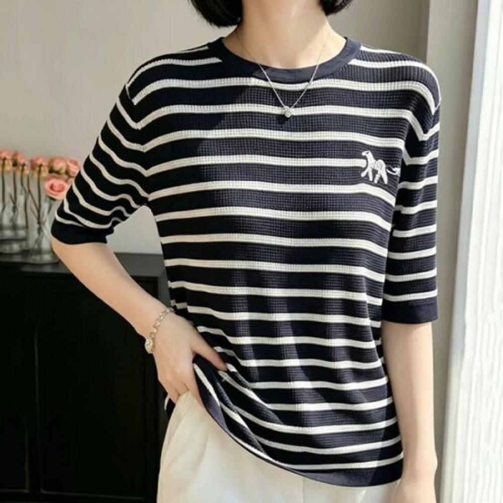 Navava Women KniTTed T shirT wiTh Embroidery poinT 5 poinT Sleeve Nk3721
