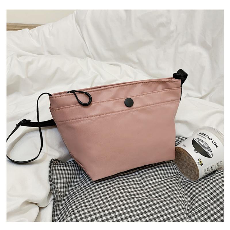 Kadın Crossbody Çanta için Modaya Uygun Tasarım Çok Yönlü Mini Su Geçirmez Kumaş Çanta Basit Omuz Çantası