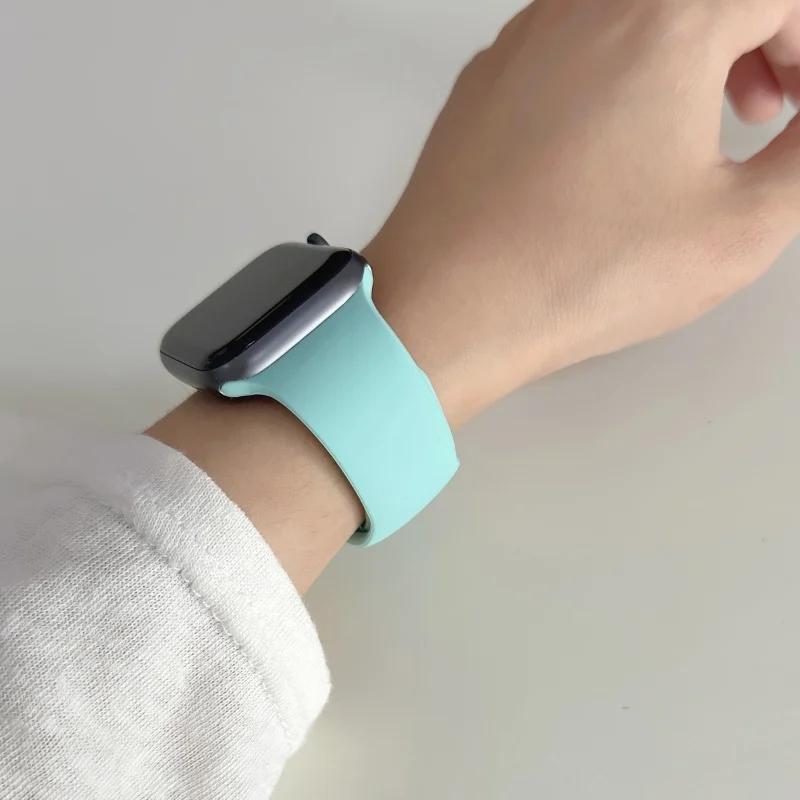 Straps For Watch 10 46 Mm 49mm 44 Mm 45mm 40mm 42mm 41mm 38mm Sport Bracelet iWatch Series 9 8 7 SE Ultra 2 Silicone Band
