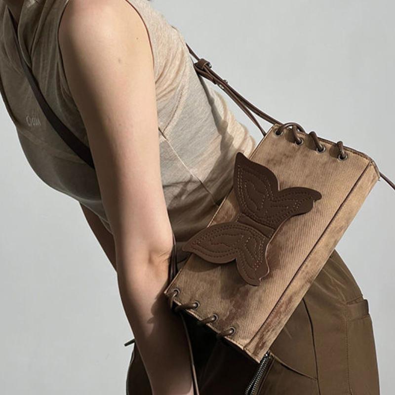 Original Design with A High-end and Rustic Style Y2K Sweet and Cool Spicy Girl Butterfly Underarm Shoulder Bag