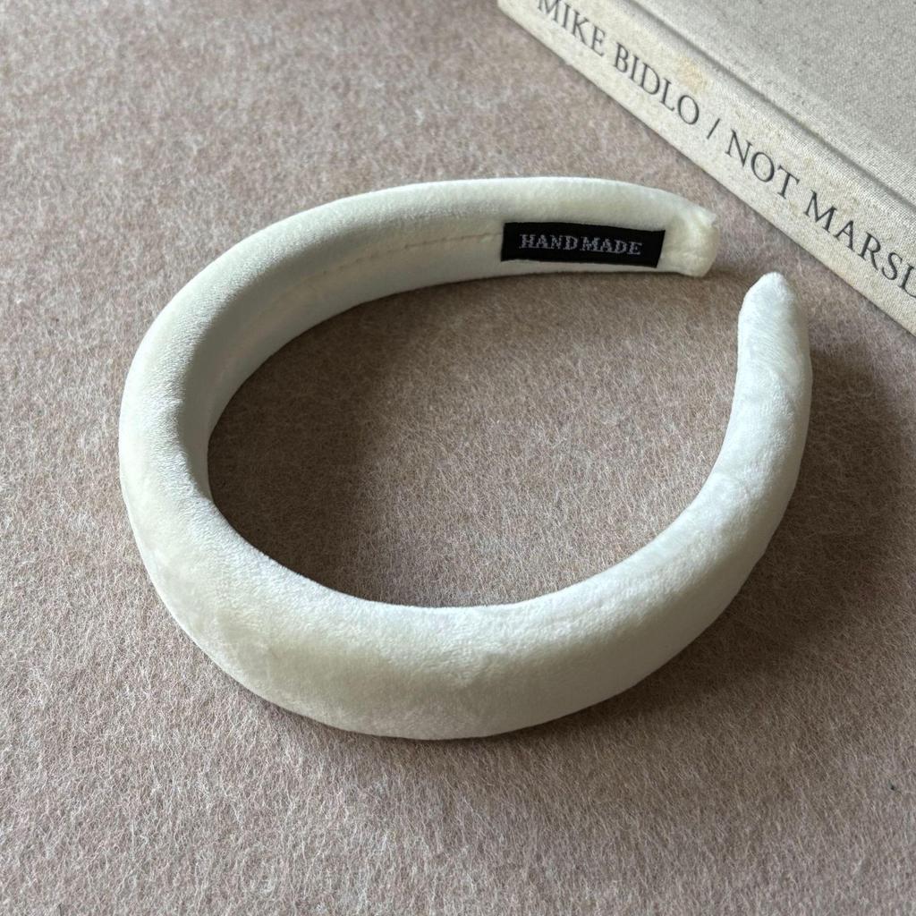 Women's Retro Soft Plush Headband - Wide-Edge, Colorful, High Skull, Solid Color Hair Accessory