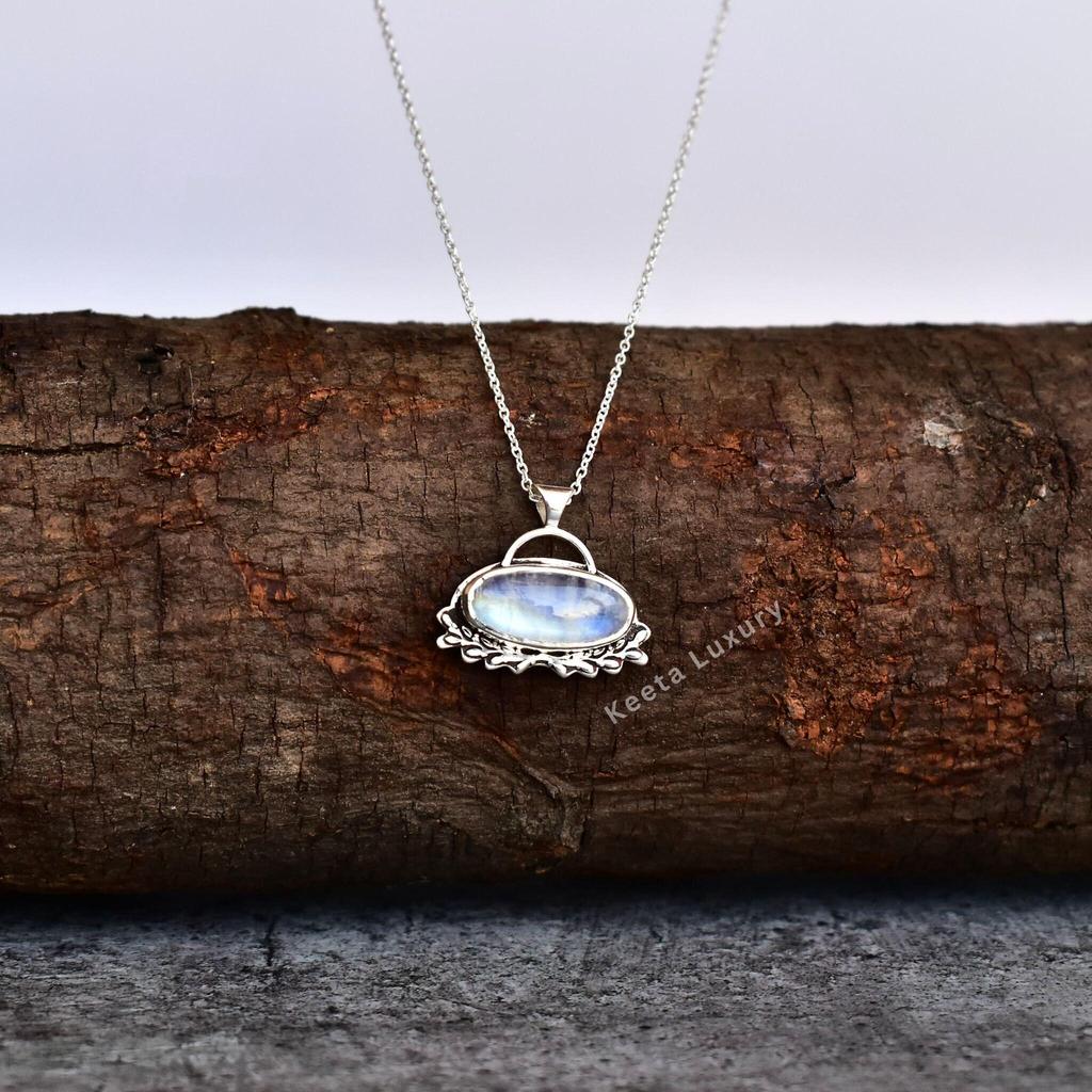 Natural Rainbow Moonstone Necklace, Silver Moonstone Necklace, Crystal Necklace for New Beginning, Boho Necklace, Bridesmaid Necklace