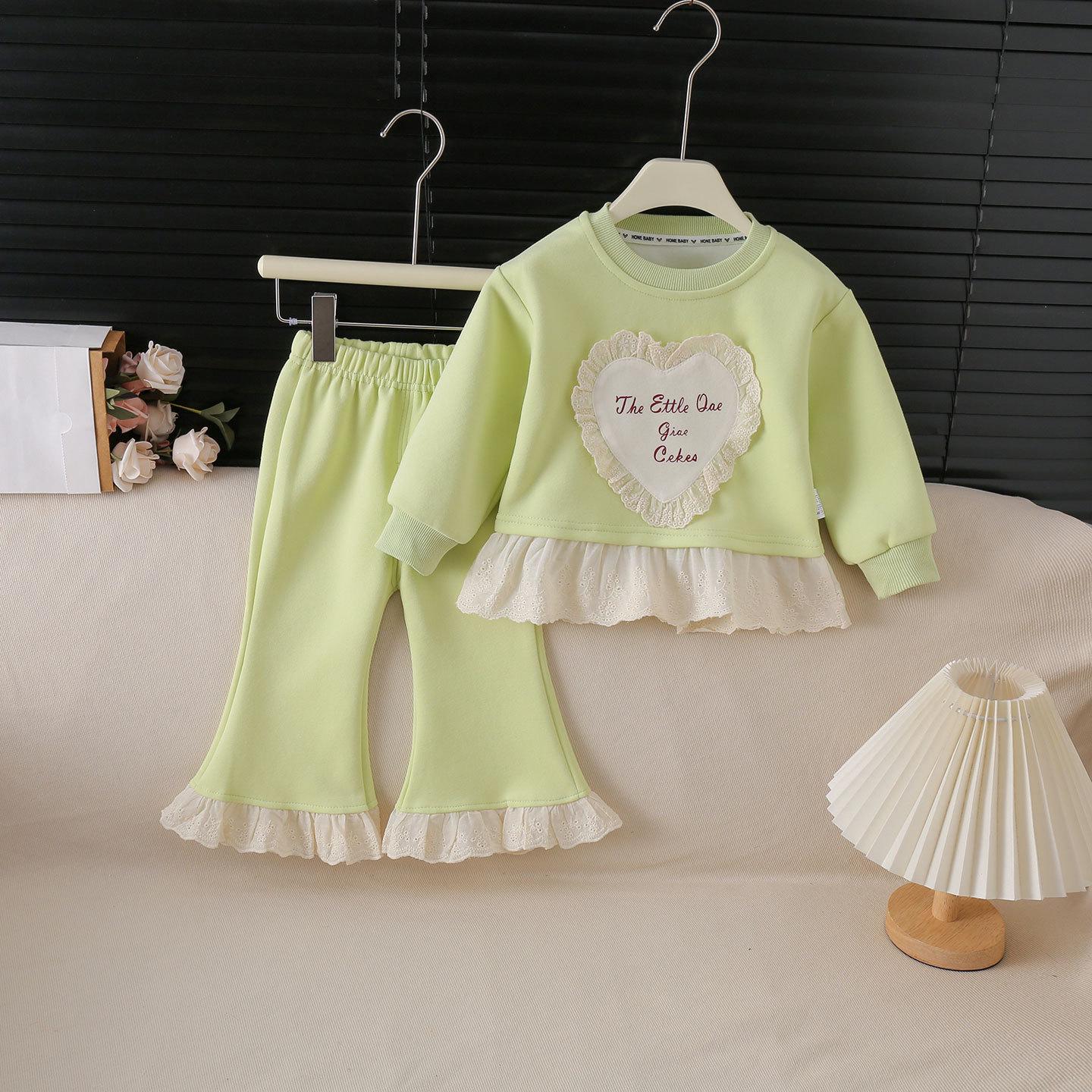 

2025 Super Cute Girls Street Style Autumn Outfit – Fashionable Two-Piece Spring and Autumn Set 100cm