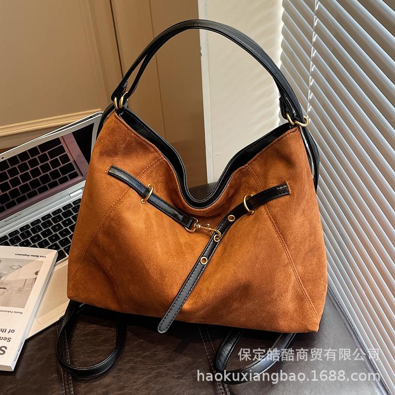 Backpack Women's Fall/Winter 2025 Vintage Maillard Shoulder Bag Large Capacity Tote Bag Commuter Messenger Bag
