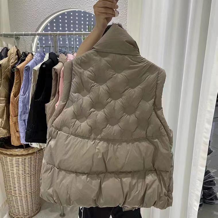 2025 Women's Embossed Stand Collar Down Vest – Warm, Loose, Fashionable Cold-Weather Jacket