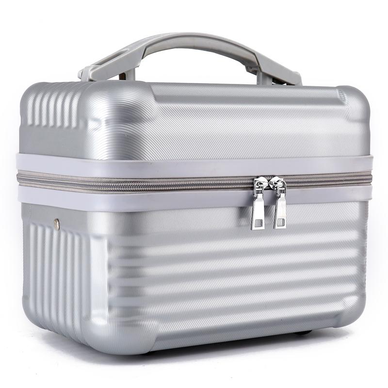 

Cosmetic Bag Large Capacity Portable Multifunctional Skincare Cosmetic Case Toiletry Bag Portable Cosmetic Case срібний