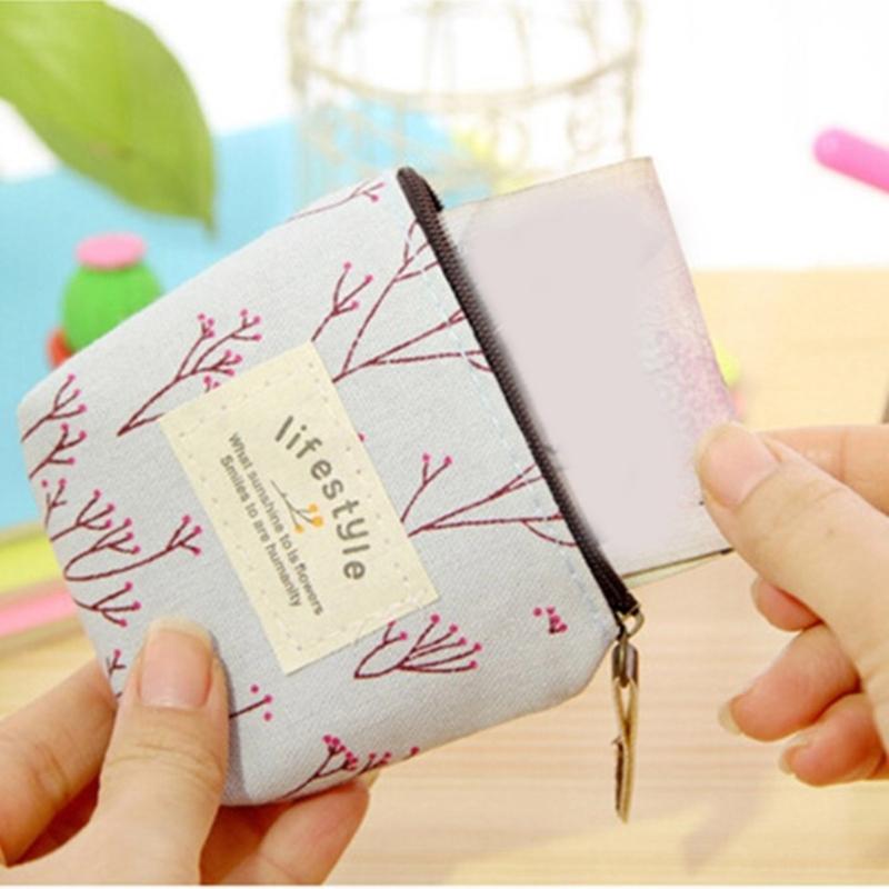 Practical Headset Holder Wallet Flower Printed Coin Purse Women's Fabric Purse Coin Bag with Convenient Fastening