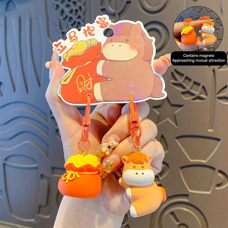 2026 Jahr des Pferdes Maskottchen Schlüsselanhänger Niedlicher Cartoon Nationaler Trend Tierkreiszeichen Pferd Schlüsselanhänger Paar Rucksack Anhänger Neujahrsgeschenk