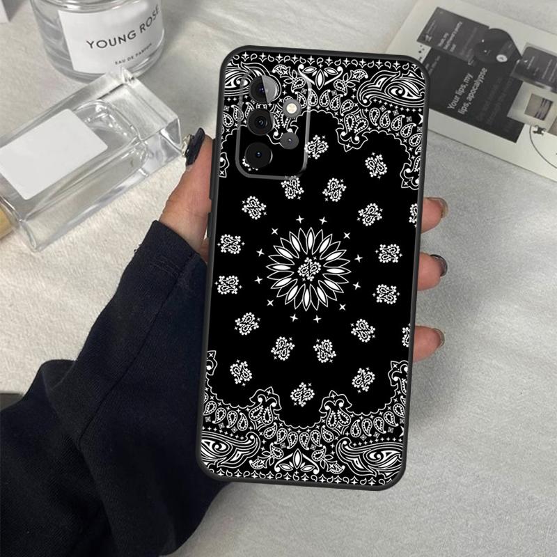 Étui Bandana Paisley Noir Pour Samsung Galaxy A13 A23 A33 A53 A17 A06 A16 A56 A36 A54 A34 A14 A52 A32 A15 A35 A55