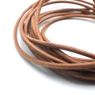 1 Meter Lange Runde Rindslederseil 2,5 mm Lederbänder für DIY Nähen Gewebte Halskette Armband Zubehör Geschenkverpackungsseil