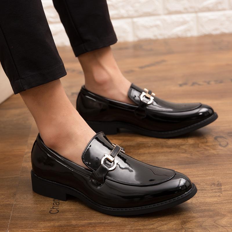 Men's Leather Shoes Casual Business Lazy Shoes Teen Versatile Retro British Pointed Small Leather Shoes