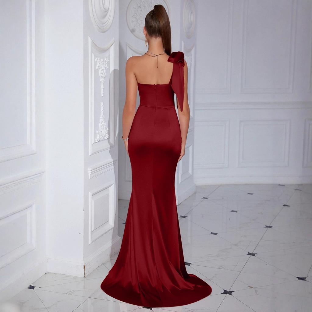 2025 Modisches schulterfreies langes Abendkleid mit Schlitz - Einfarbig