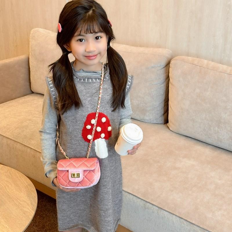 Kids Mini Adorable Shoulder Bag In Soft Velvet Stylish Crossbody With Chain Strap