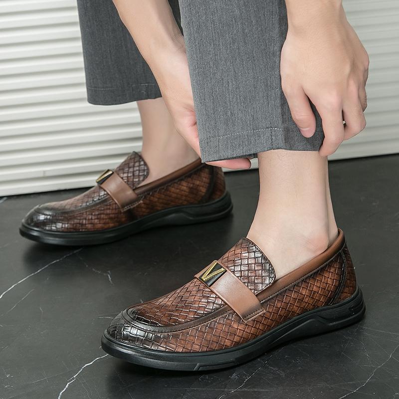 Fashion Designer Men's Interview Business Shoes Classic Brown Men's Commuter Driving Shoes Flat Bottom Non Slip Banquet Dress Shoes