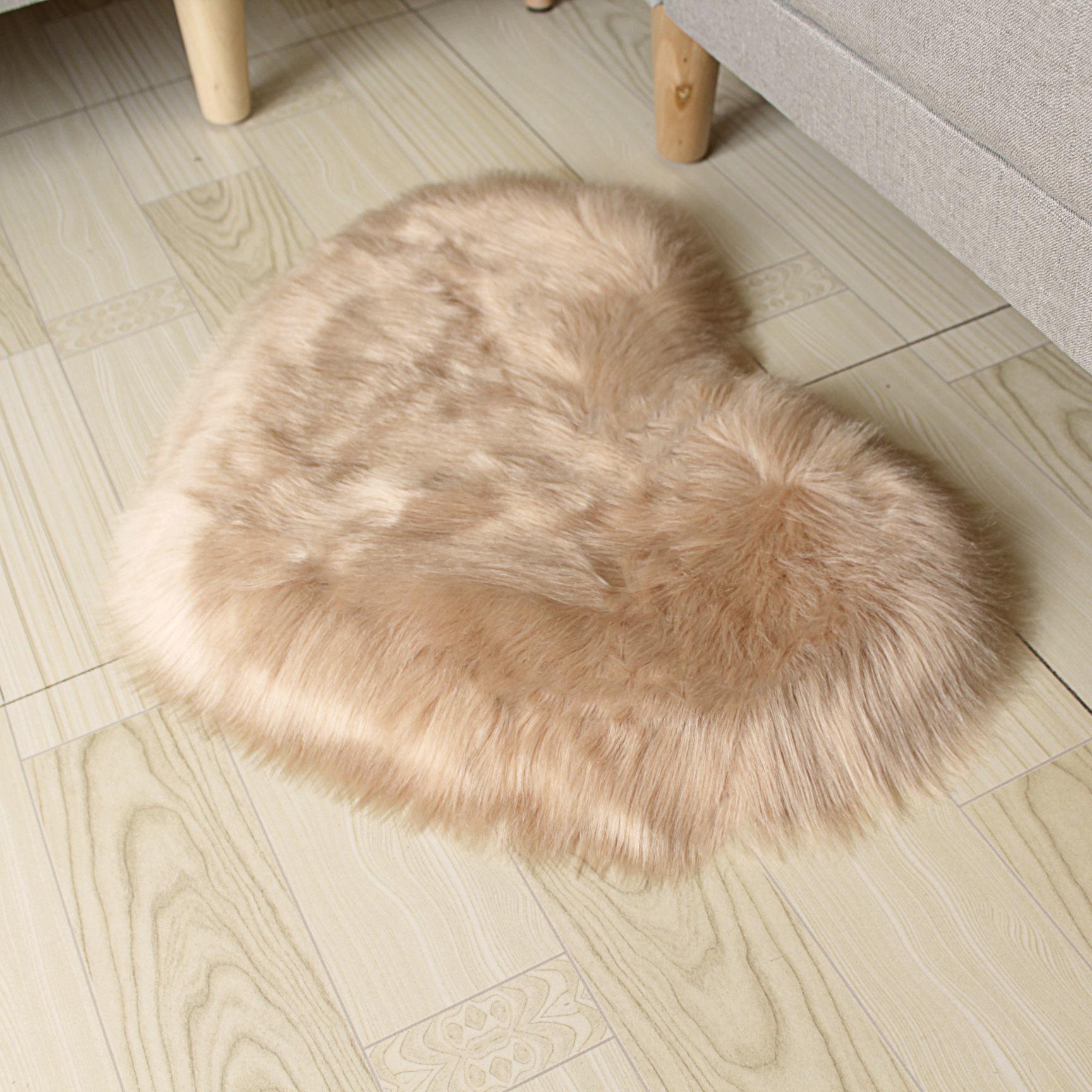 

Ковер Spot Love из искусственной шерсти, одеяло для матраса, подушка для дивана, плюшевый коврик для ног для гостиной, журнального столика или спальни 30 x 40 cm