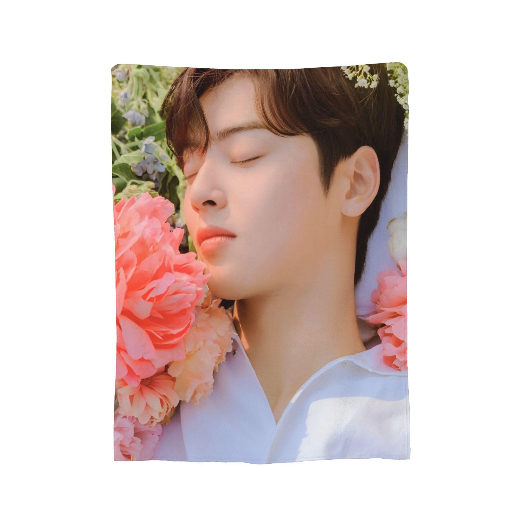 

Cha Eun Woo Blankets Flannel Spring/Autumn Kpop Breathable Warm Throw Blanket for Bed Outdoor Bedspread 30x40in
