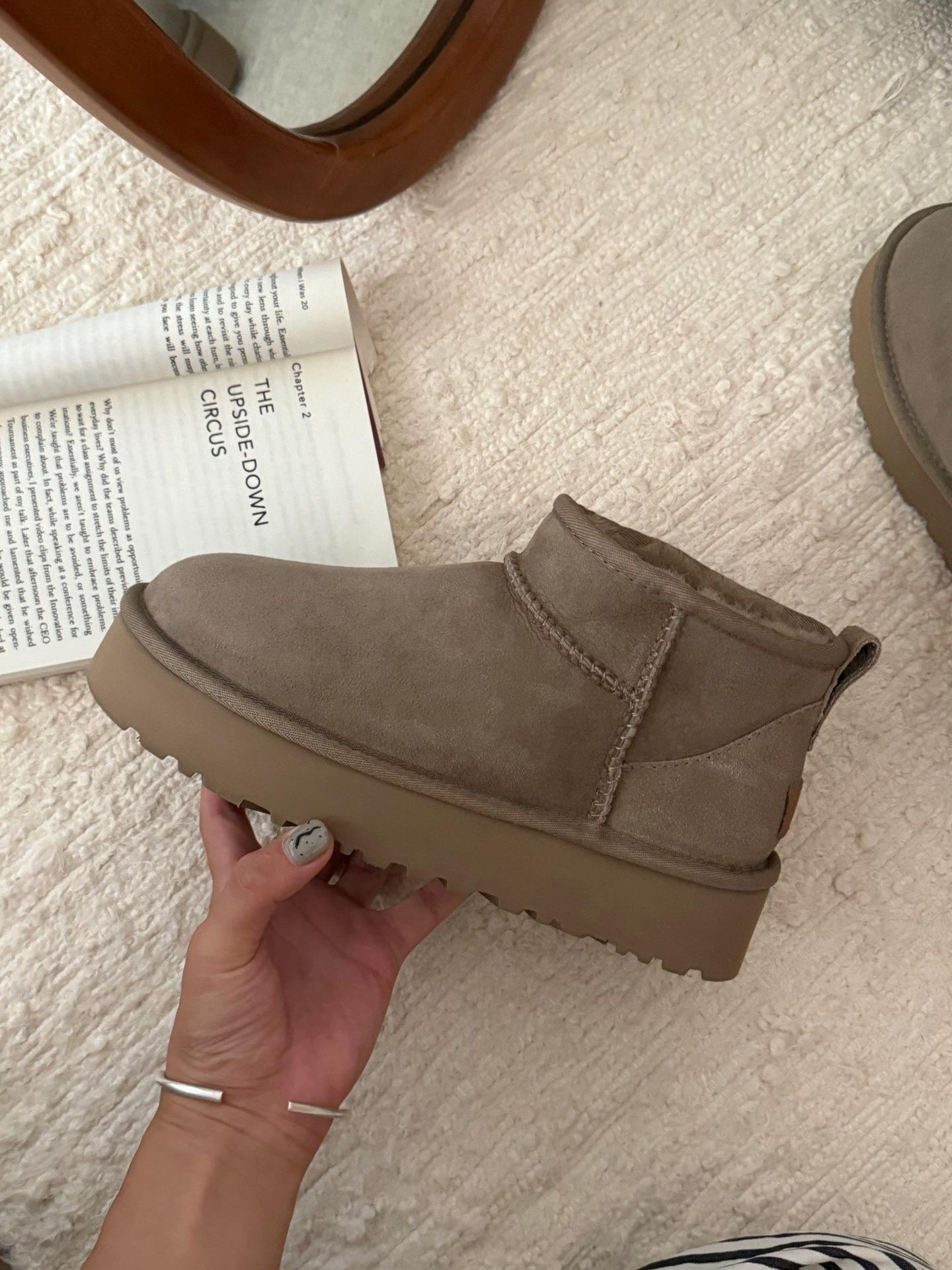 

Henan Sangpo 2025 Sheepskin Shearling Ankle Snow Boots for Men & Women - Winter Warmth 35