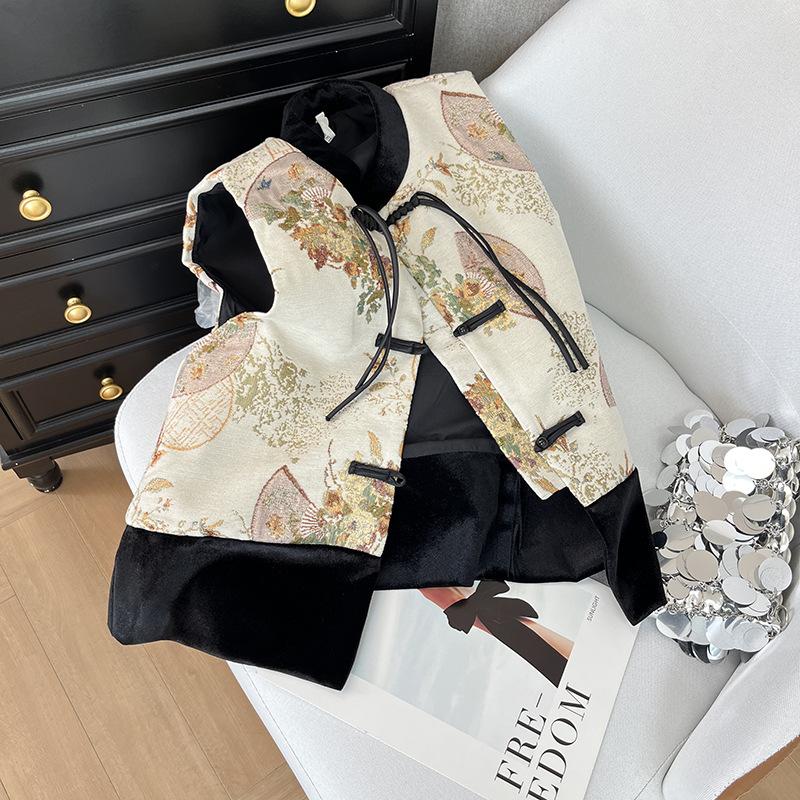 Embroidered Jacquard Woven Gold Vest Women's 2025 Early Spring Retro Xiaoxiangfeng Temperament Top