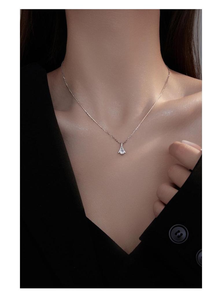 Banyan Tree S925 Silver Elegant Zircon Clavicle Necklace for Women