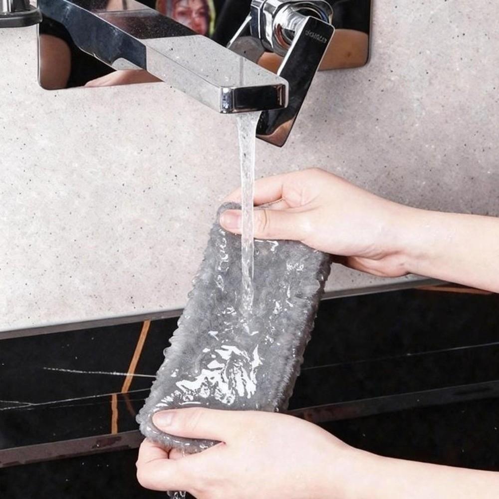 Washable Extendable Duster Lightweight Under Furniture Duster Under-Bed Cleaning Tool Gap Cleaning