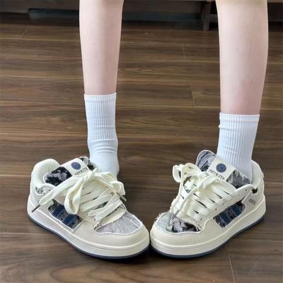 High-value Retro Hong Kong Style Bread Shoes Ins Tide 2025 Autumn New Couple Denim Versatile Casual Board Shoes