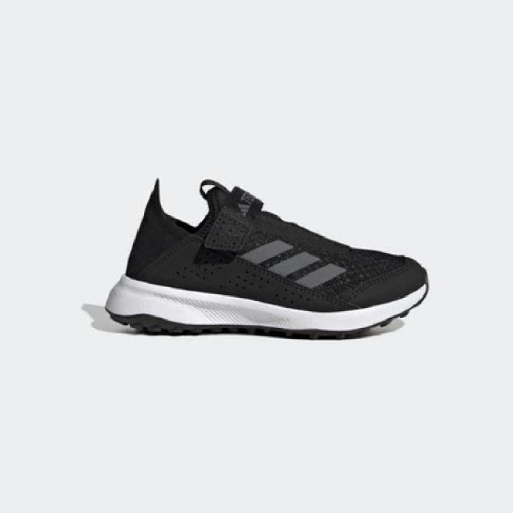 

Adidas Tekga 79 000 won Adidas Kids TERREX VOYAGER 21S GW9334