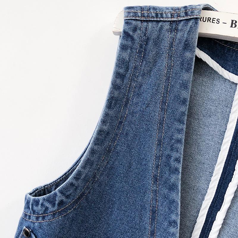 Hong Kong Style Retro Denim Vest: Women's Slim-Fit Collarless Waistcoat with Shoulder Pads for Spring and Autumn 2025.