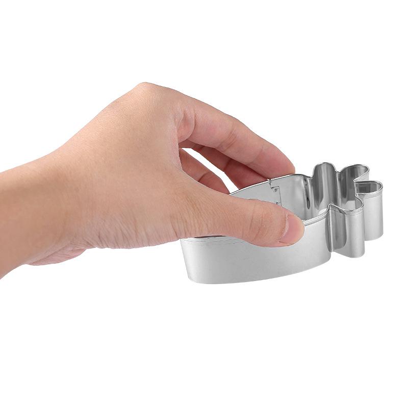 17-Piece Stainless Steel Cookie Cutters: Easter & Ocean Cartoon Series