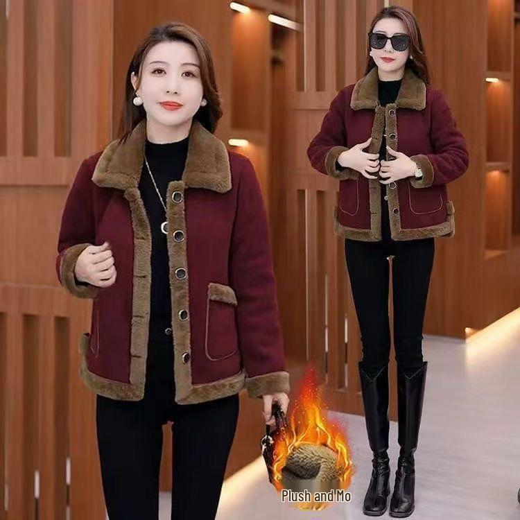 Stylish Warm Padded Jacket for Middle-Aged & Elderly Women - Age-Defying, Slimming, Belly-Concealing Autumn/Winter Trend.