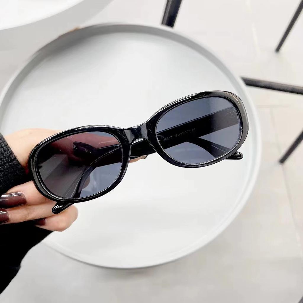 Oval Shape Ladies Sunglasses Fashion Trendy UV400 Protection Sun Glasses for Women Outdoor Activity