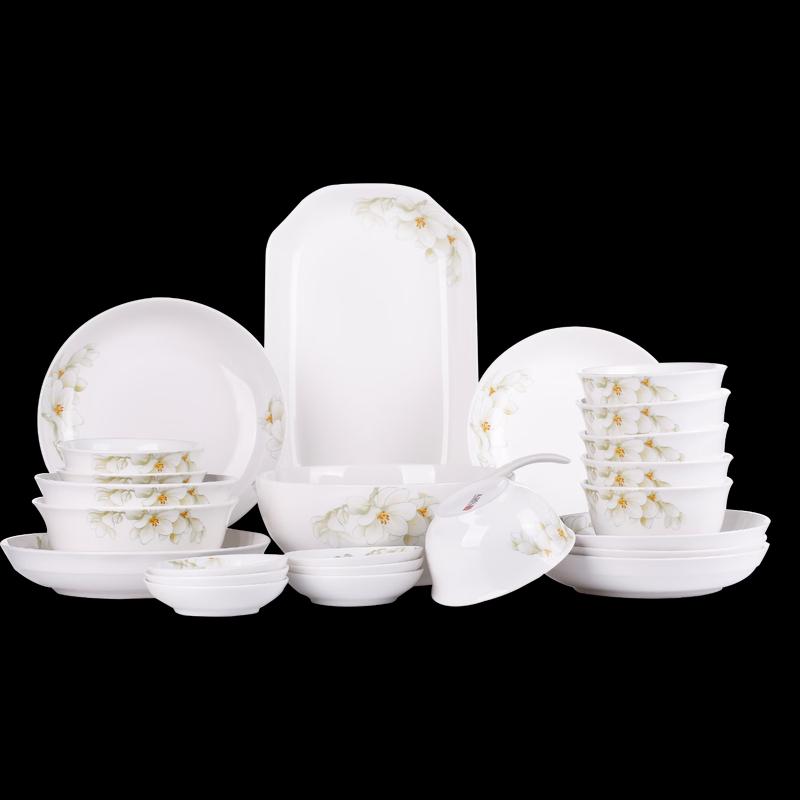 Aiyiruis Magnolia 39-Piece Ceramic Dinnerware Set