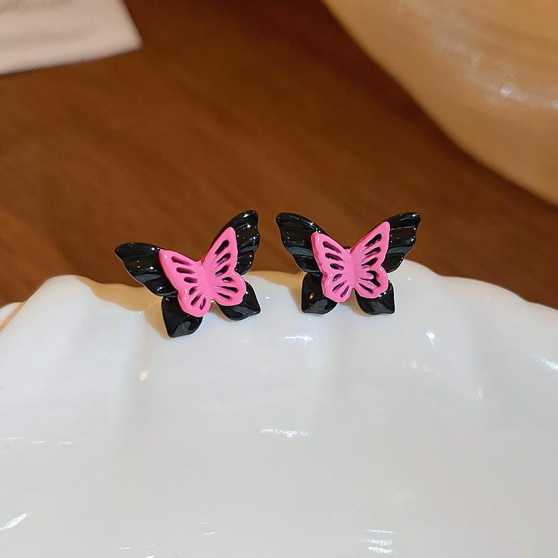 

Spring and summer butterfly stud earrings new popular temperament earrings niche design unique exquisite earrings women