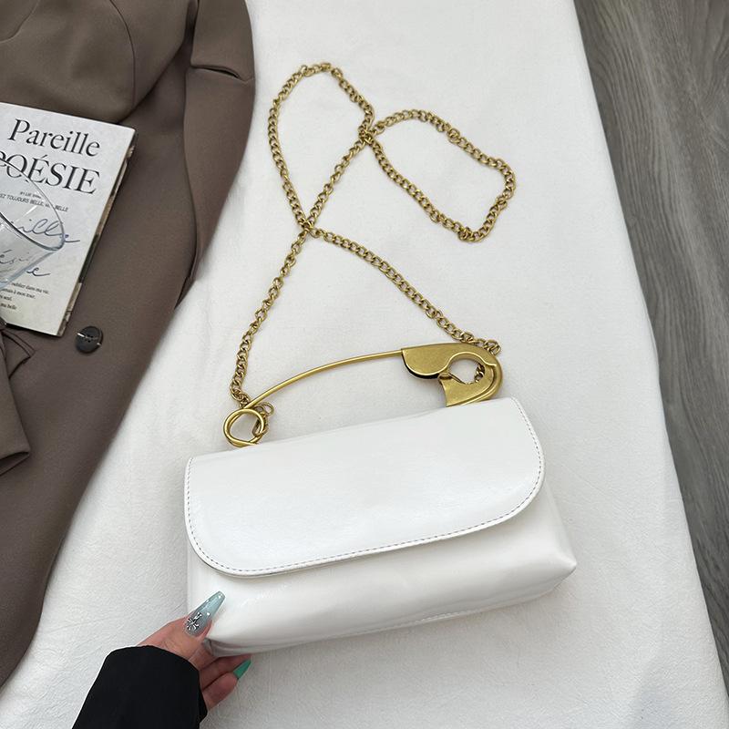 

Simple and fashionable shoulder bag women s 2025 summer new simple casual fashion small square bag retro messenger bag белый