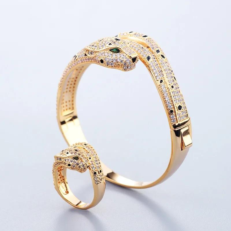 Neues Vintage Drei-Ring Vollkleber Gepunktetes Leopard Armband