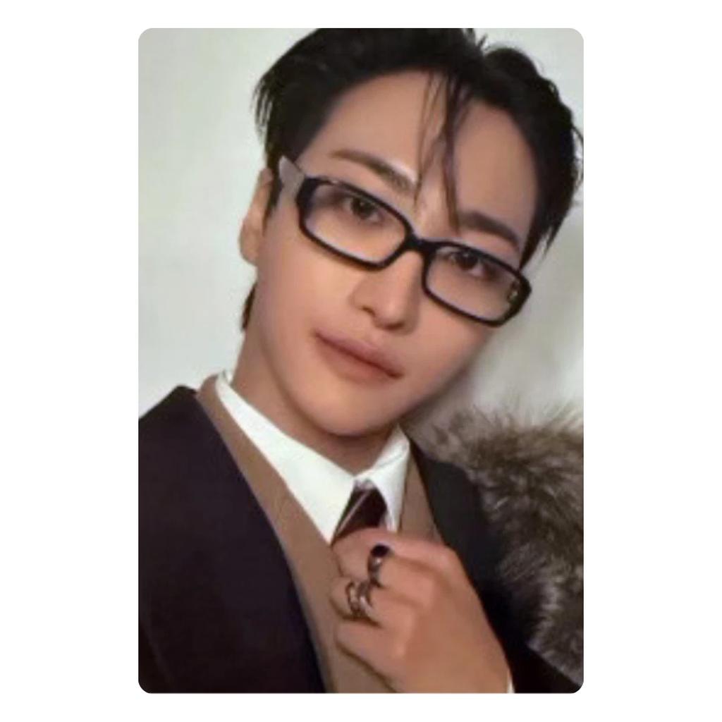 PRZEDSPRZEDAŻ 13. MINI ALBUMU ATEEZ GOLDEN HOUR : Część 4 KARTKA ZE ZDJĘCIEM POCA JAPAN POB OFICJALNA