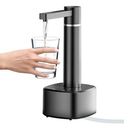 Elektrische Wasser-Gallonen-Pumpe, automatischer Wasserflaschen-Pumpenspender, Desktop, 4 W, wiederaufladbarer Wasserpumpenspender mit Ständer
