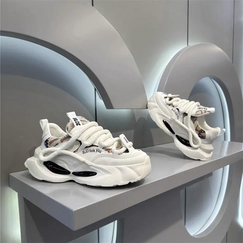 Fashion 2025 New Men's Classic Sneakers Youth Fashion Lightweight Casual Shoes Thick Soled Increased Wear Resistant Running Shoes