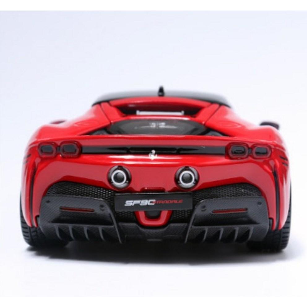 Bburago 1:24 Scale Ferrari SF90 Stradale Diecast Car Model, Red