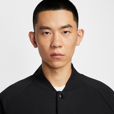 Nike LeBron Standard Issue Men's Therma FIT Filled Jacket