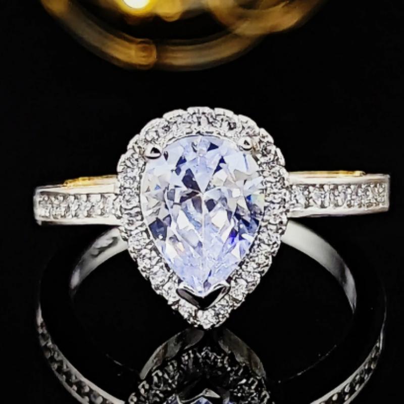 Water Drop Design Crystal Zircon Ring for Women Elegant Micro Paved Bridal Wedding Engagement Zircon
