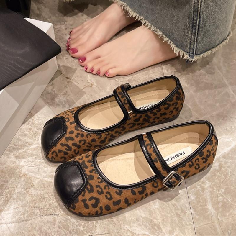 Women's Flats Shoes Leopard Print New Fashion Casual Dresses Buckle Designer Square Toe Women's Shoes Retro Suede Mary Jane