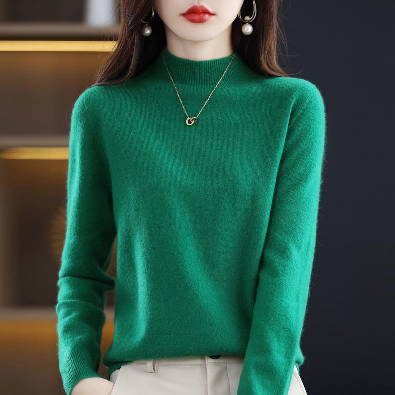 Women's Seamless Wool Knit Sweater - Short, Loose, Half-High Neck, Solid Color for Autumn and Winter