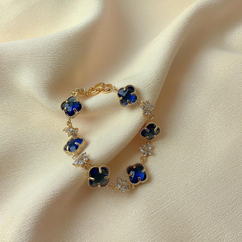 Armband verliert nicht die Farbe weibliches vierblättriges Kleeblatt neuer Zirkonia-Handschmuck leichtes luxuriöses doppelseitiges einfaches High-Level-Gefühlsarmband