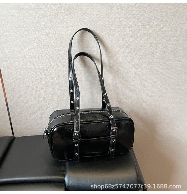 Large Capacity Underarm Bag 2025 New Spring Fashionable Shoulder Bag Foreign Style Texture Commuter Pillow Bag