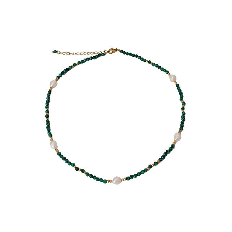 Collana di perle di malachite da donna, verde, retrò, temperamento, impilata, catena per clavicola di alta qualità, accessori leggeri, di lusso, eleganti, a catena