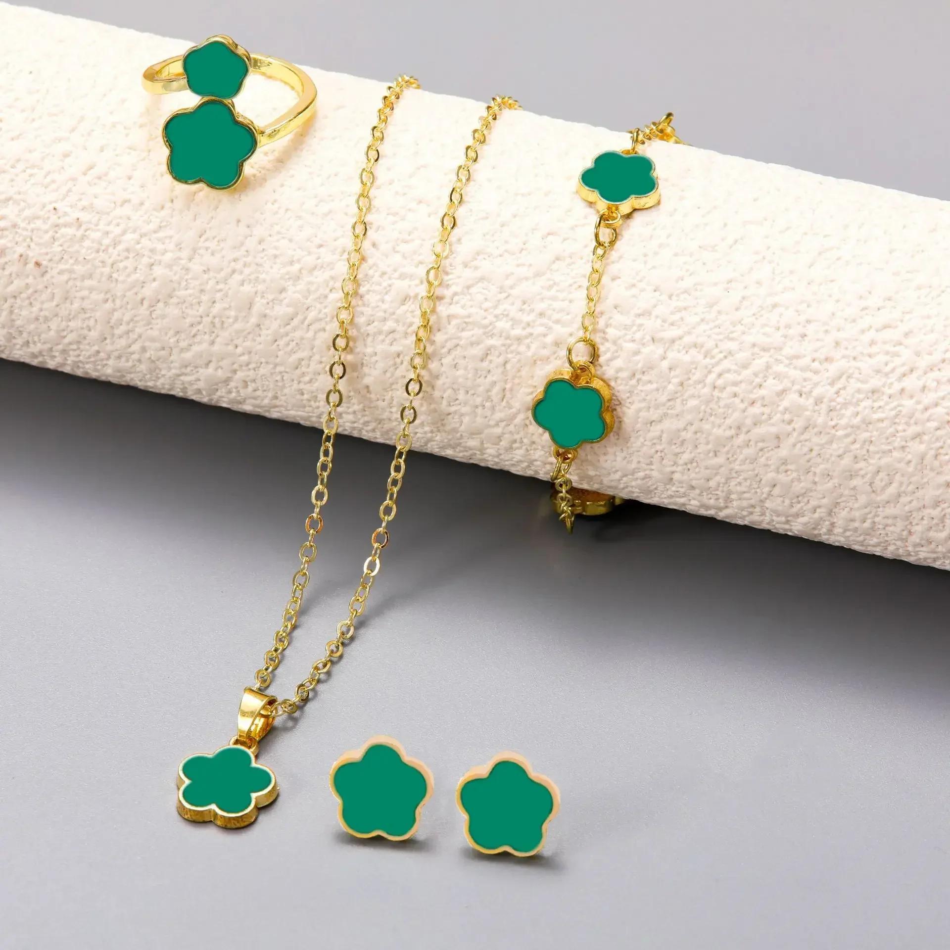 

Lucky Five-petal Flower Five-leaf Clover Rings Bracelet Earrings Necklace 4Pcs Set for Woman Stylish Party Jewelry Accessories
