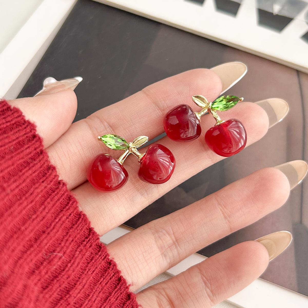 

Sweet Red Cherry Earrings Ladies Fashion Delicate Fruit Design Drop Dangle Earrings Wedding Party Korean Ear Zircon Gift