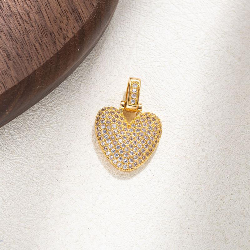 Fashion Pendant Necklace for Women - Trendy Everyday Jewelry Accessory